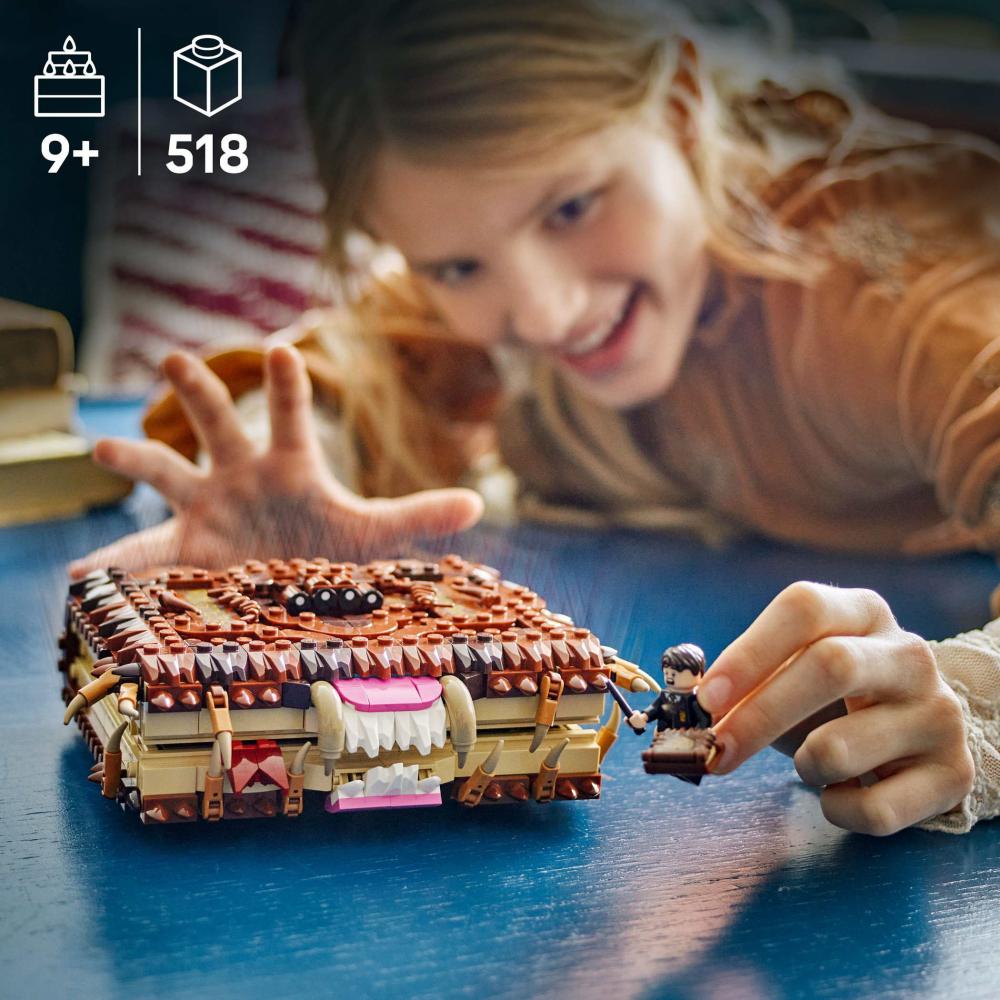 LEGO® Harry Potter™ Beißendes Monsterbuch der Monster 518 Teile 76449