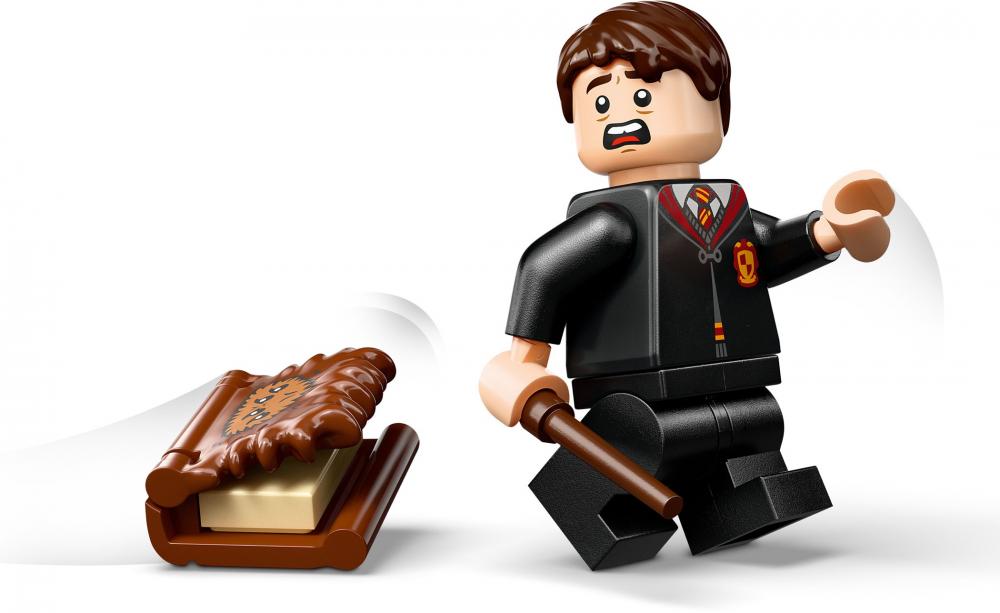 LEGO® Harry Potter™ Beißendes Monsterbuch der Monster 518 Teile 76449