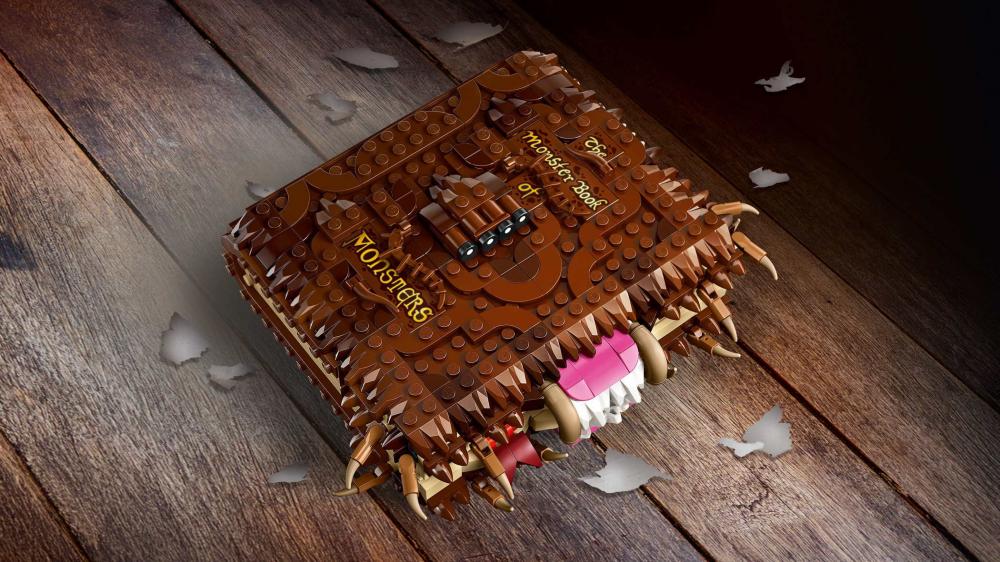 LEGO® Harry Potter™ Beißendes Monsterbuch der Monster 518 Teile 76449