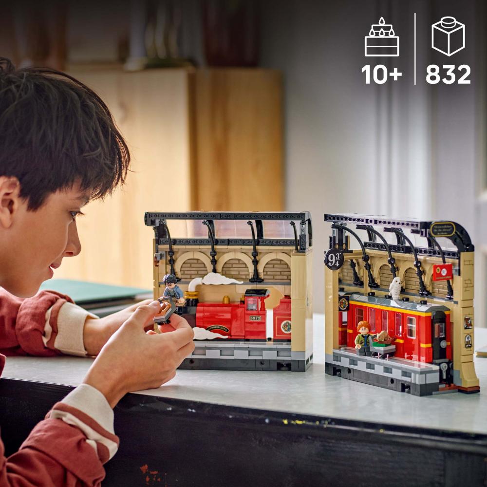 LEGO® Harry Potter™ Buchstütze: Hogwarts™ Express 832 Teile 76450