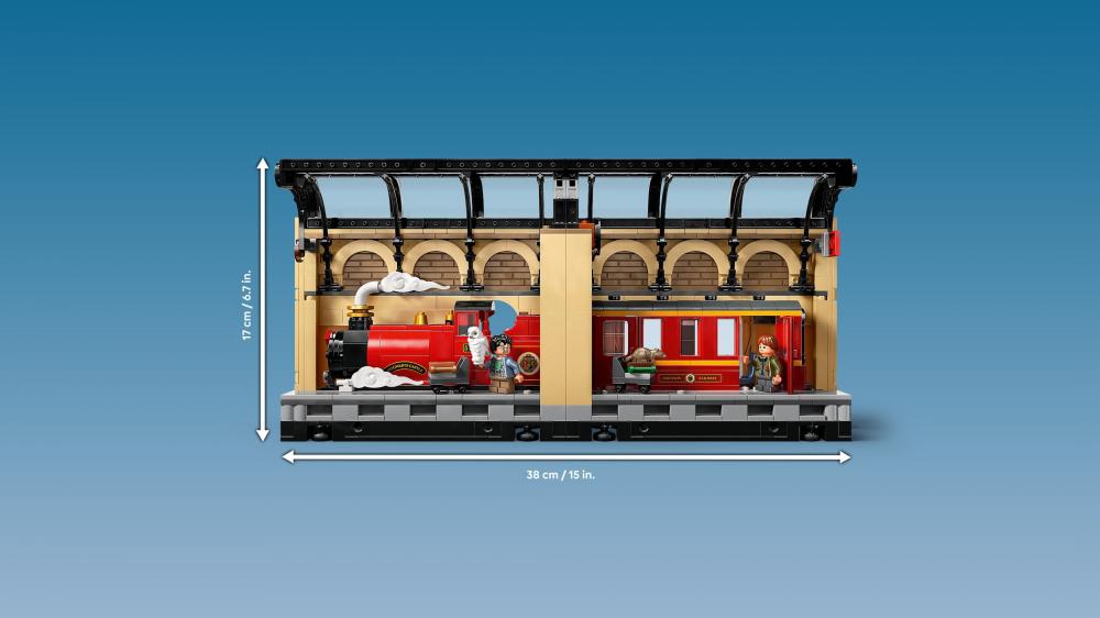 LEGO® Harry Potter™ Buchstütze: Hogwarts™ Express 832 Teile 76450