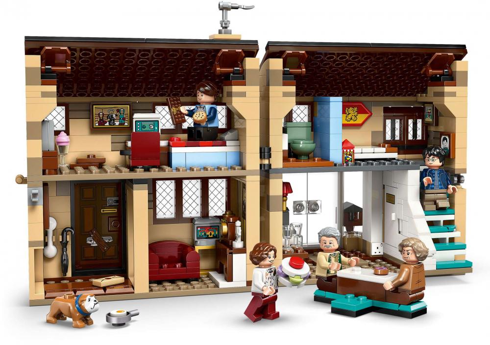 LEGO® Harry Potter™ Ligusterweg: Tante Magdas Besuch 639 Teile 76451