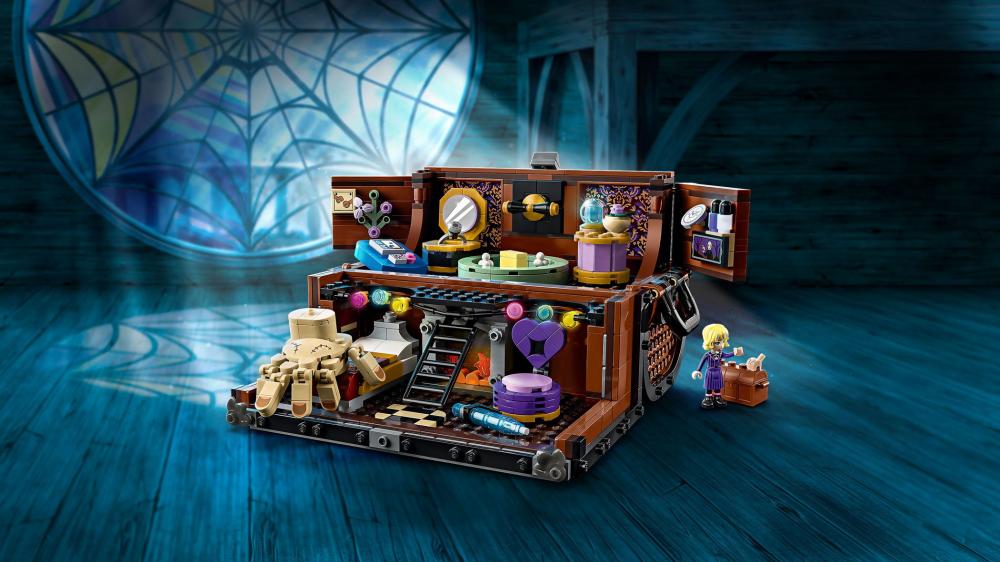 LEGO® Wednesday Die Wohnung des Eiskalten Händchens 828 Teile 76785