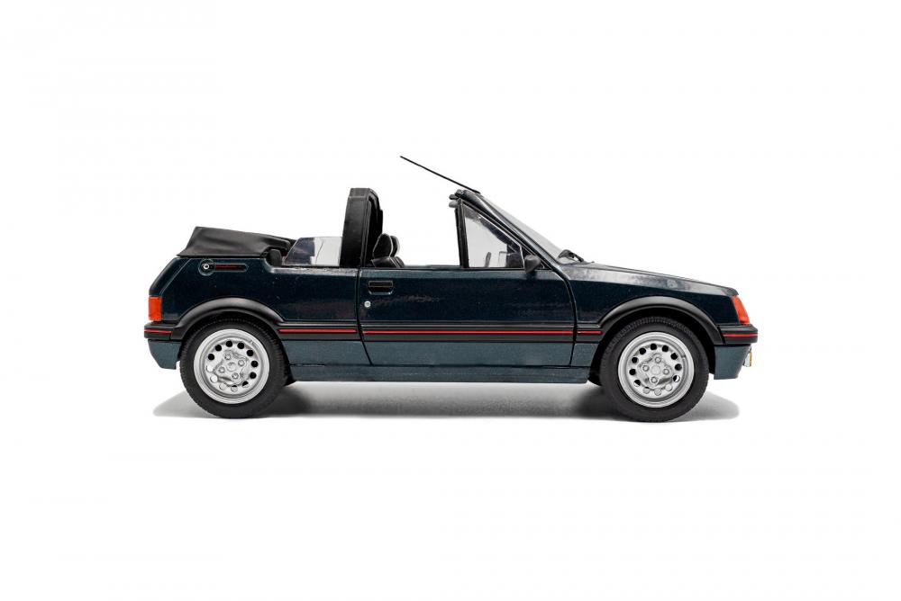 Solido Modellauto Maßstab 1:18 Peugeot 205 CTI ROLLAND-GARROS grün 1986 S1806204