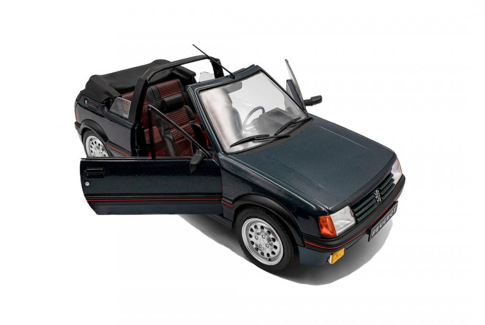 Solido Modellauto Maßstab 1:18 Peugeot 205 CTI ROLLAND-GARROS grün 1986 S1806204