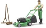 Bruder Spielfiguren Set Nutzfahrzeug bworld Gärtner mit Rasenmäher und Gartengeräten 62103